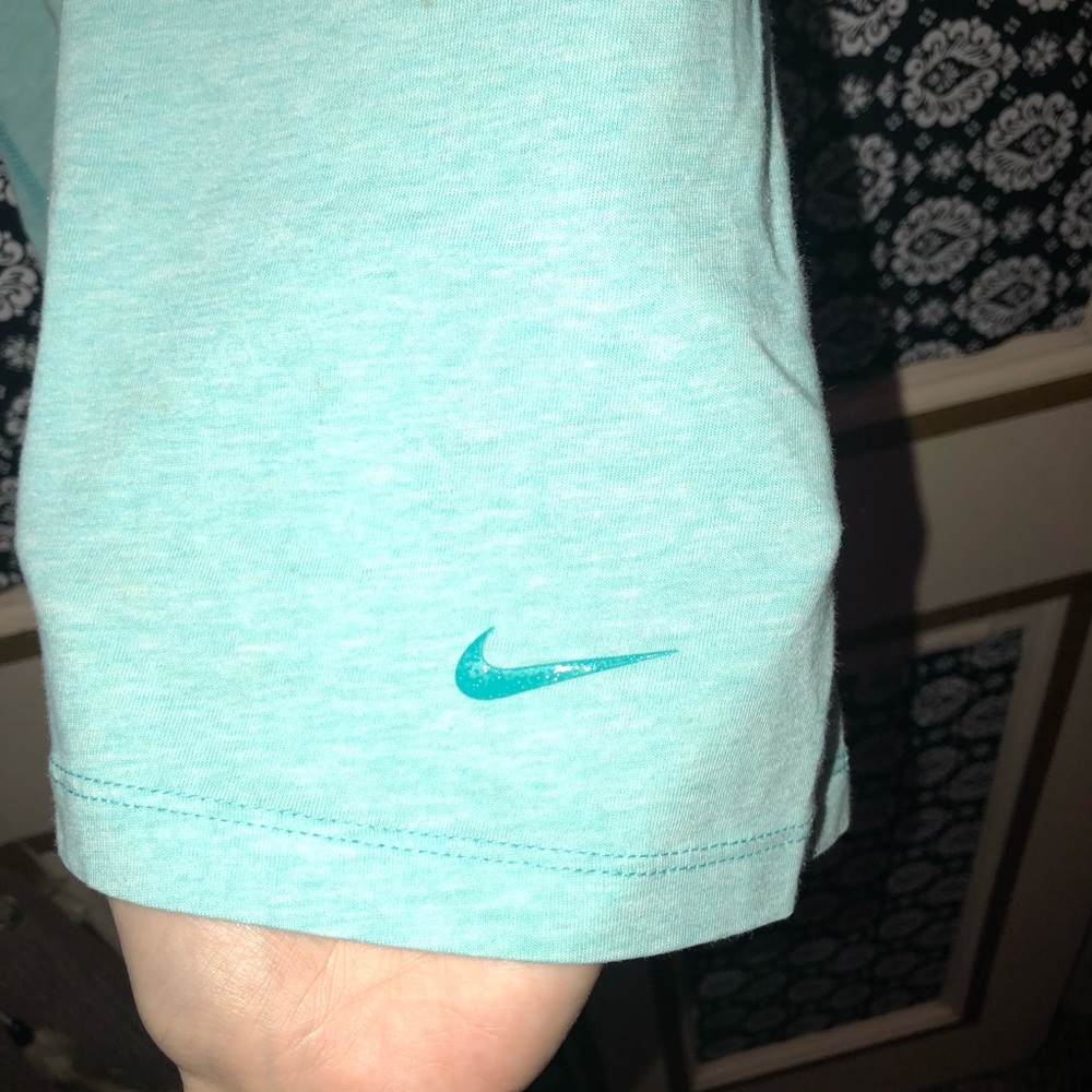 Nike • athletic running tank top - Picture 4 of 4